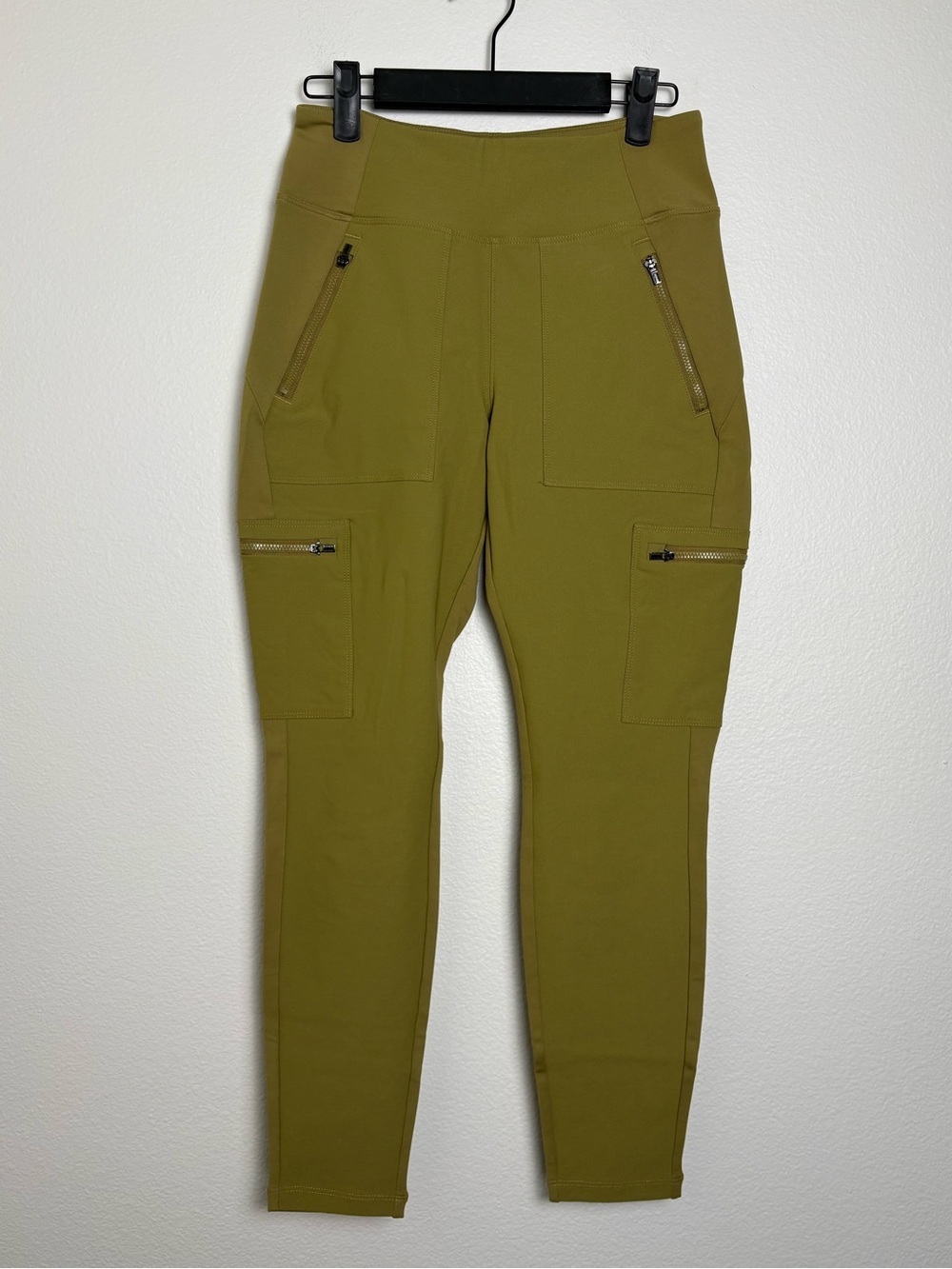 Athleta Headlands Hybrid Cargo II Legging In Tapestry Gold Size 4p
